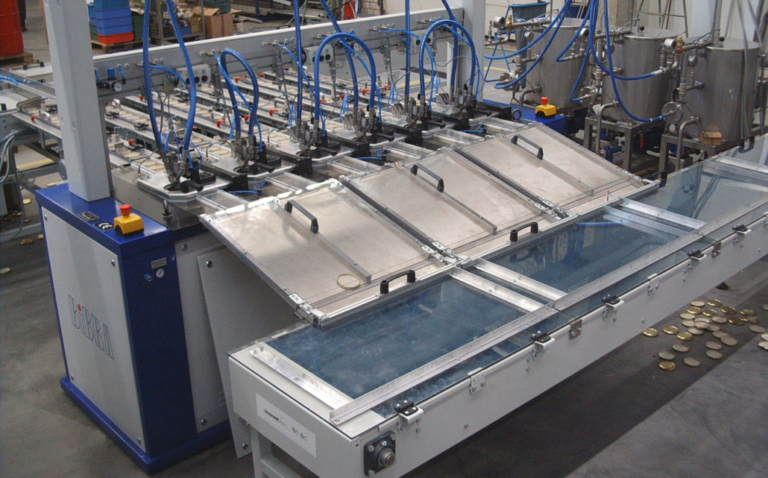 Cap-lining-machine_3-1030x641-1